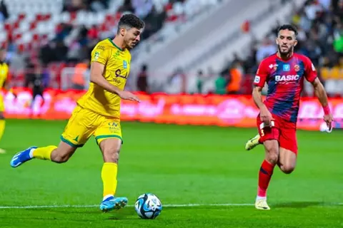 الخليج يكشف سبب غياب محمد شريف أمام الرائد في الدوري السعودي